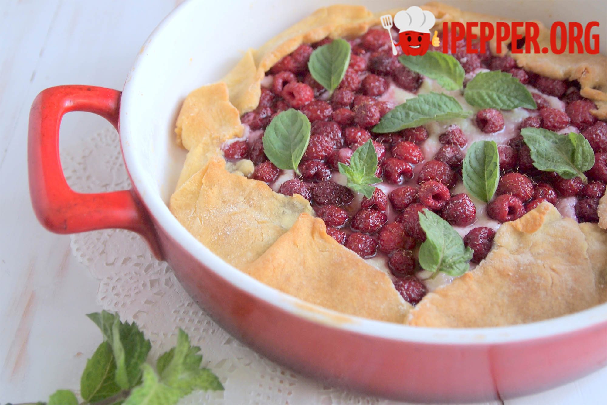 Galette with cottage cheese and raspberries