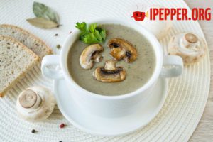 Mushroom soup-puree from champignons with chicken
