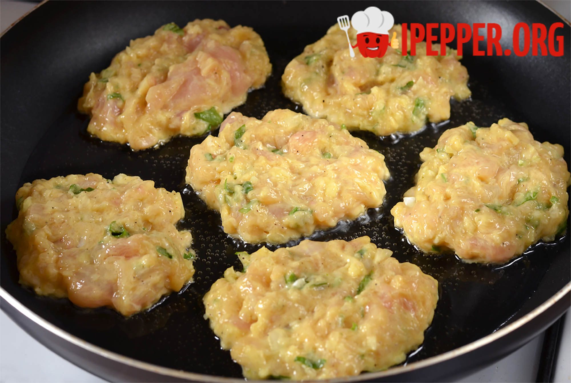 Recipe Chopped chicken cutlets from chicken breast. Шаг 6