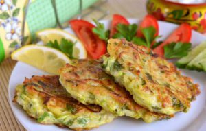 Vegetable marrow griddle-cakes in a frying pan
