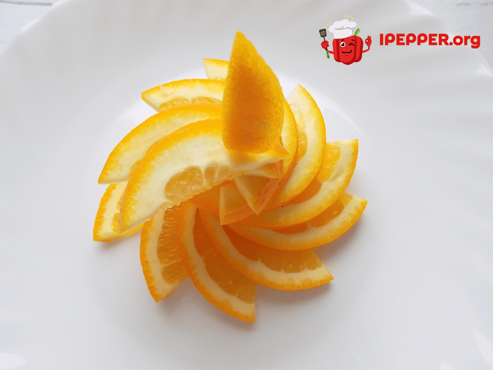 How beautiful to cut an orange (step 7)