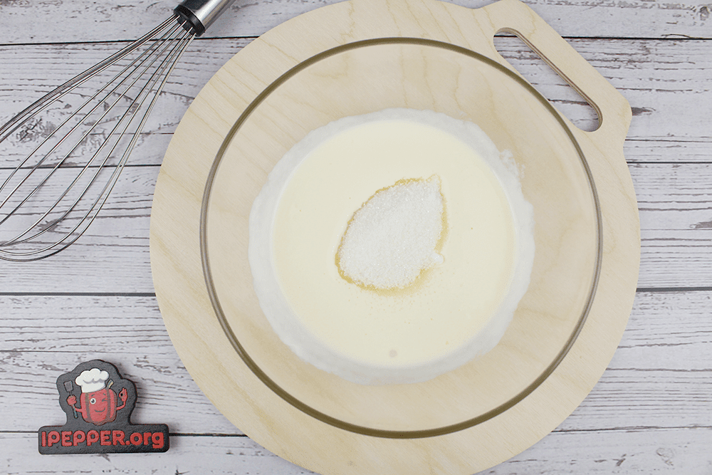 Recipe Pancakes with sour cream. Шаг 2