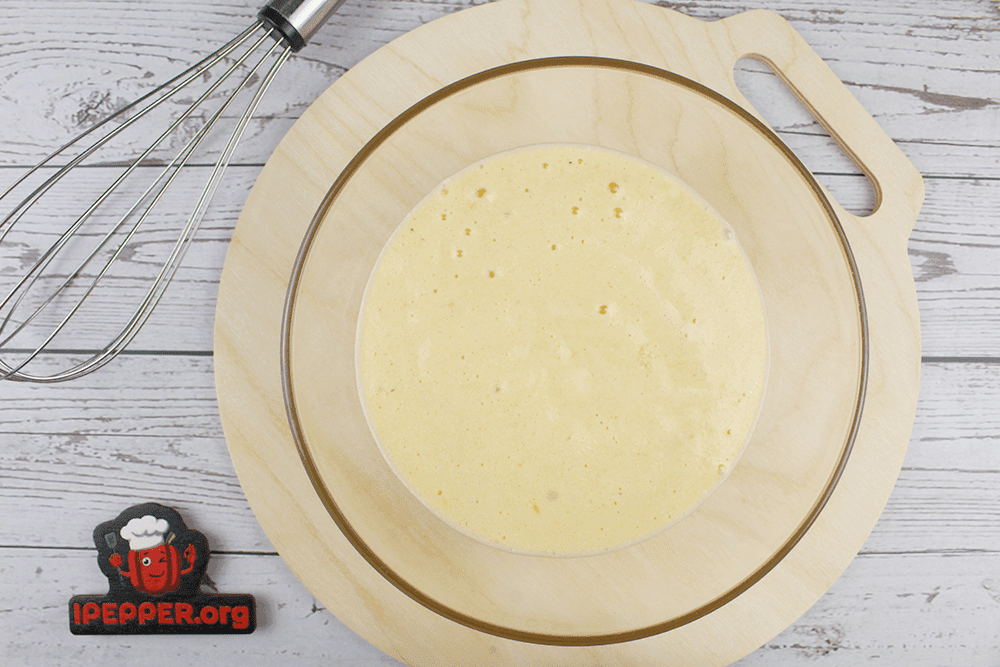 Recipe Pancakes with semolina and kefir. Шаг 3
