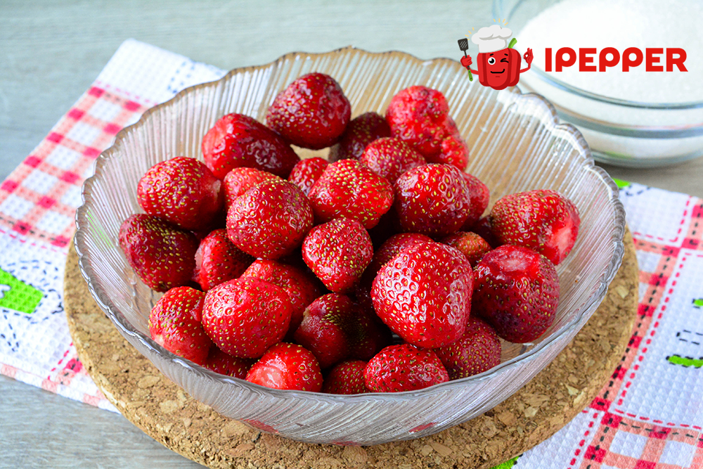 Recipe Strawberry jam with lemon acid. Шаг 2
