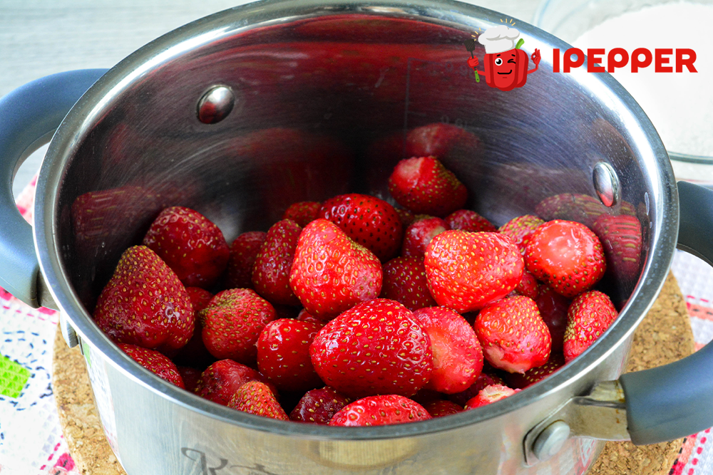 Recipe Strawberry jam with lemon acid. Шаг 3