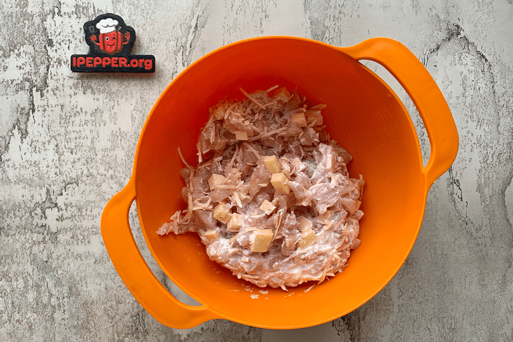 Recipe Chopped chicken cutlets with cheese. Шаг 4