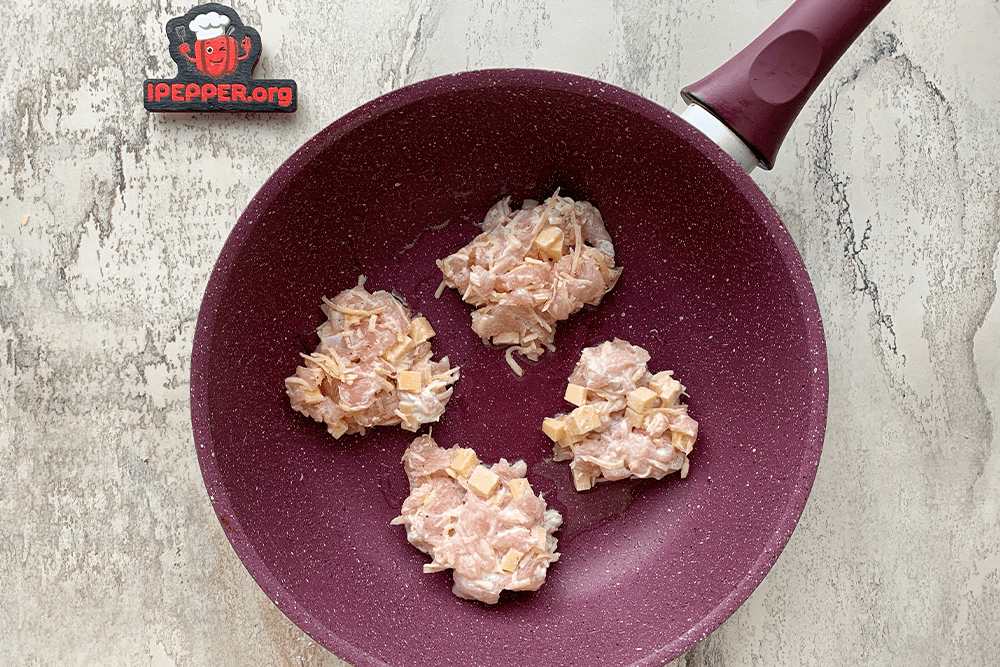 Recipe Chopped chicken cutlets with cheese. Шаг 5