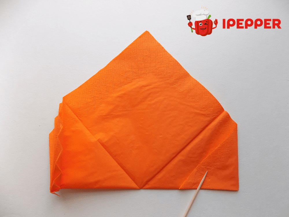 Napkin cutlery envelope (step 6)