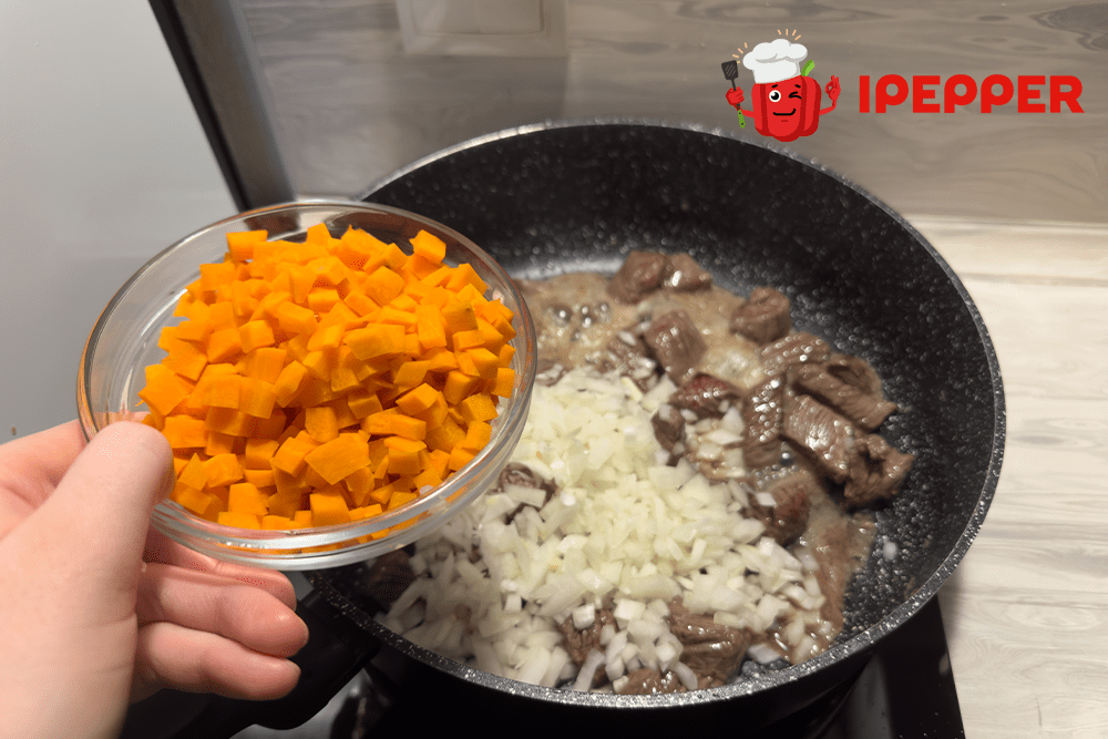 Recipe Beef goulash classic recipe. Шаг 6